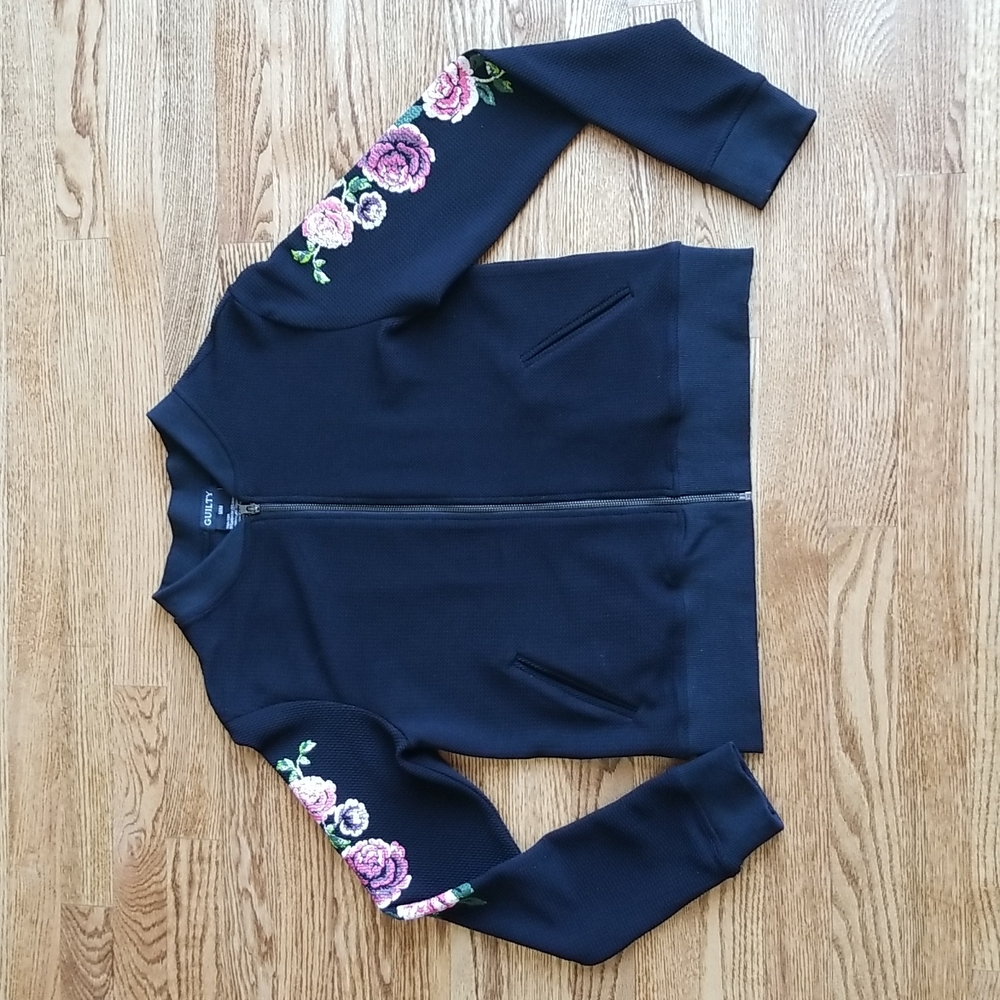 (M) Guilty Floral Print Details Hoodless Zip Up Bomber Jacket Beautiful Roses